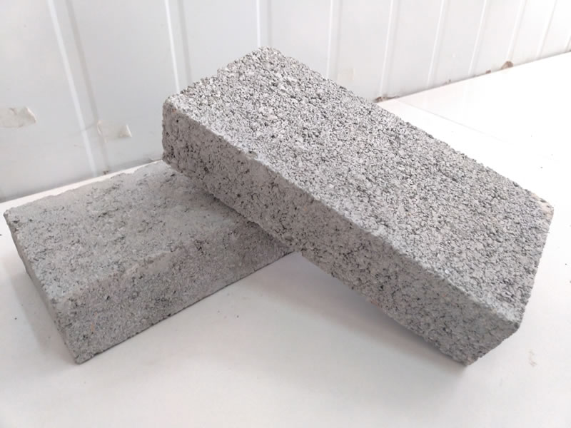 混凝土95实心砖（规格240x115x53mm)